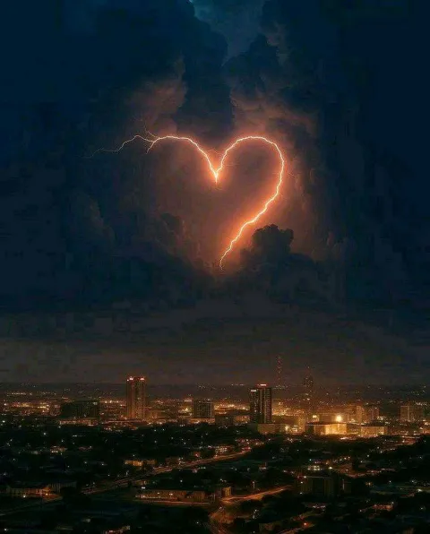 غلاف رواية Adorno del corazón